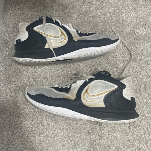 Nike Kyrie 5 low - Picture 2 of 5
